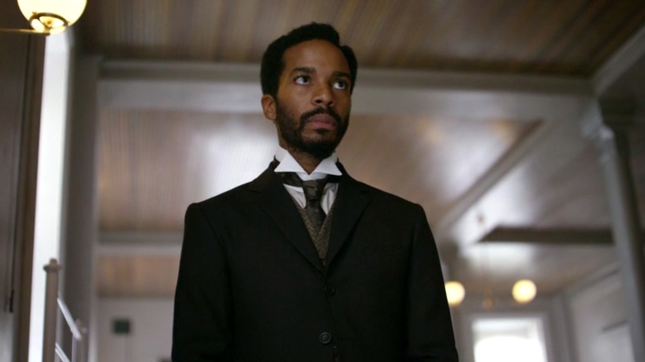 Dr. Algernon Edwards (André Holland) in THE KNICK