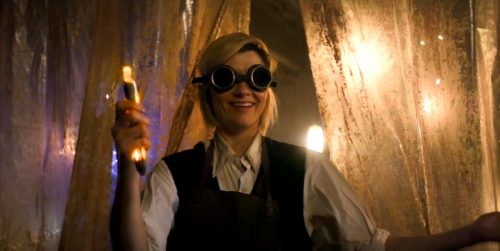 Jodie Whittaker in Doctor Who 11x01