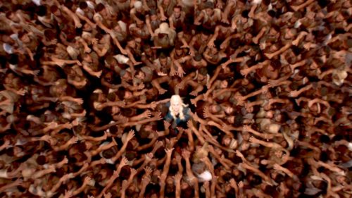 Daenerys in Game of Thrones 3x10 - Mhysa