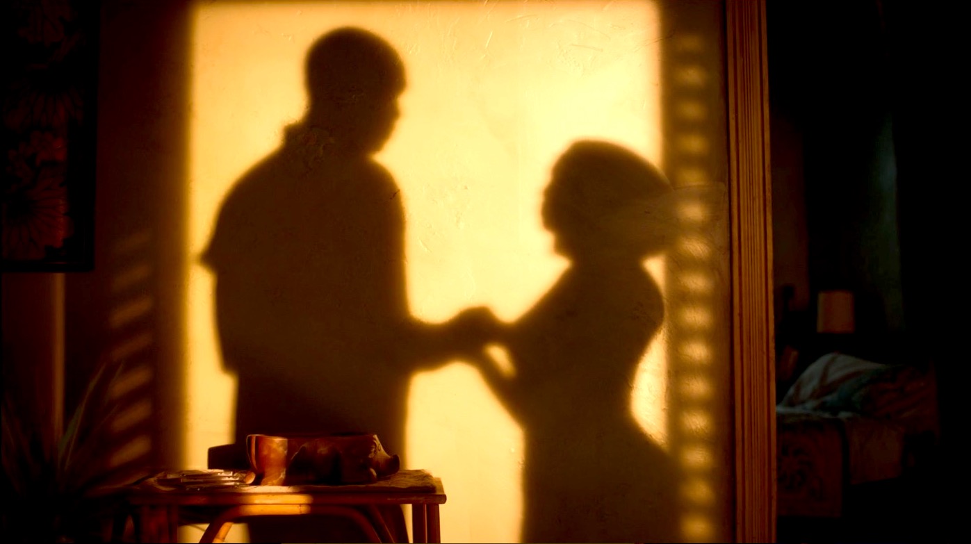 Shadows of Jon and Angela in WATCHMEN 1x08