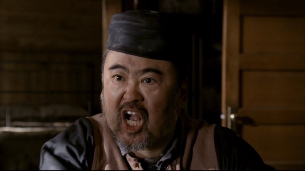 Keone Young in DEADWOOD 1x10 - Mister Wu