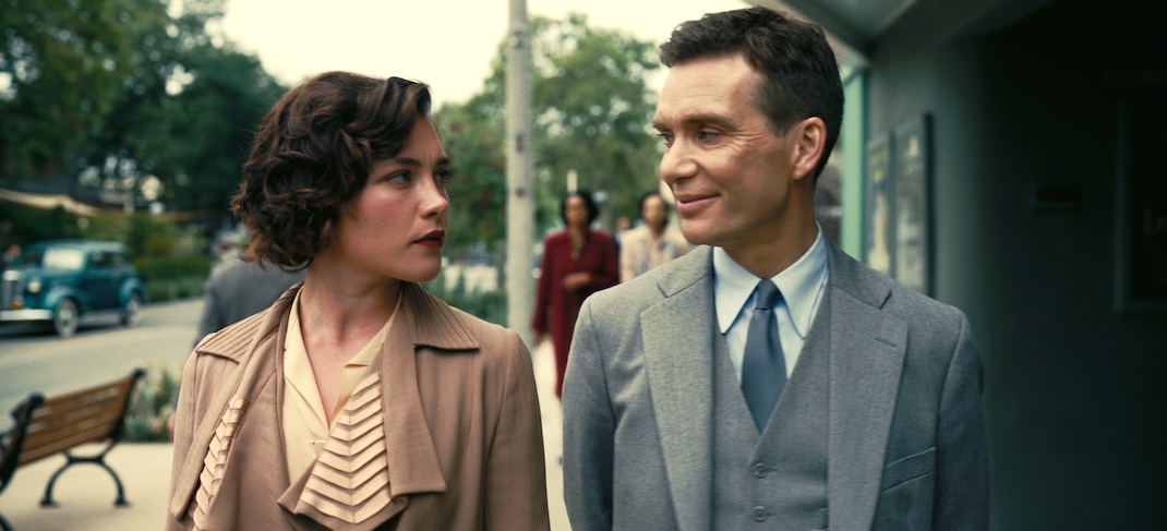Florence Pugh and Cillian Murphy in OPPENHEIMER (2023)